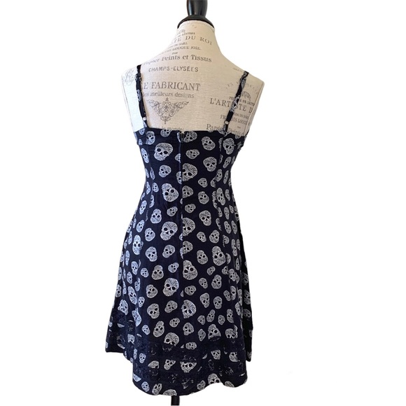 Hot Topic Dress with Skulls and Lace - Picture 10 of 11
